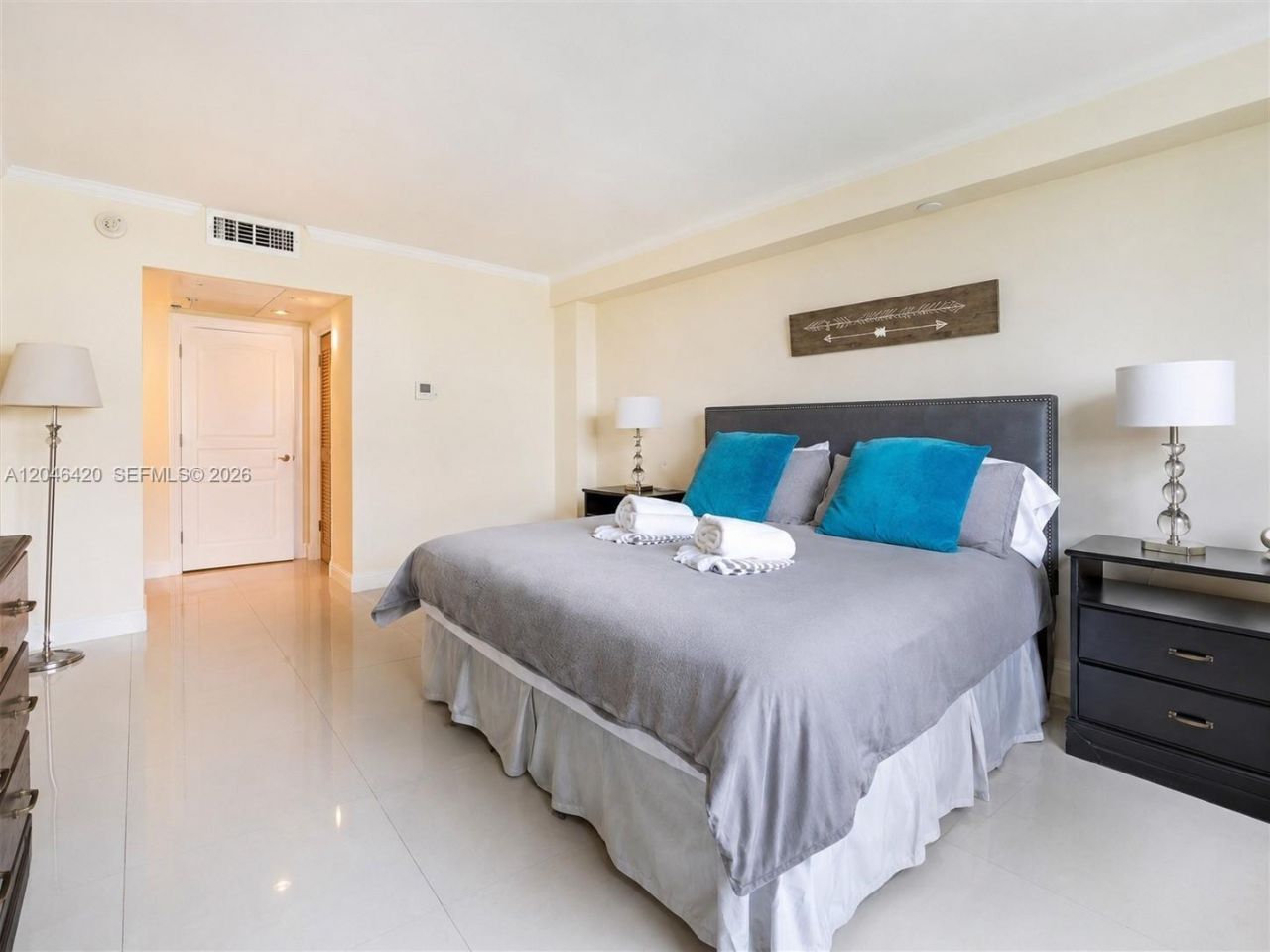 19370 Collins Ave , Unit 716, Sunny Isles Beach, FL 33160 Photo