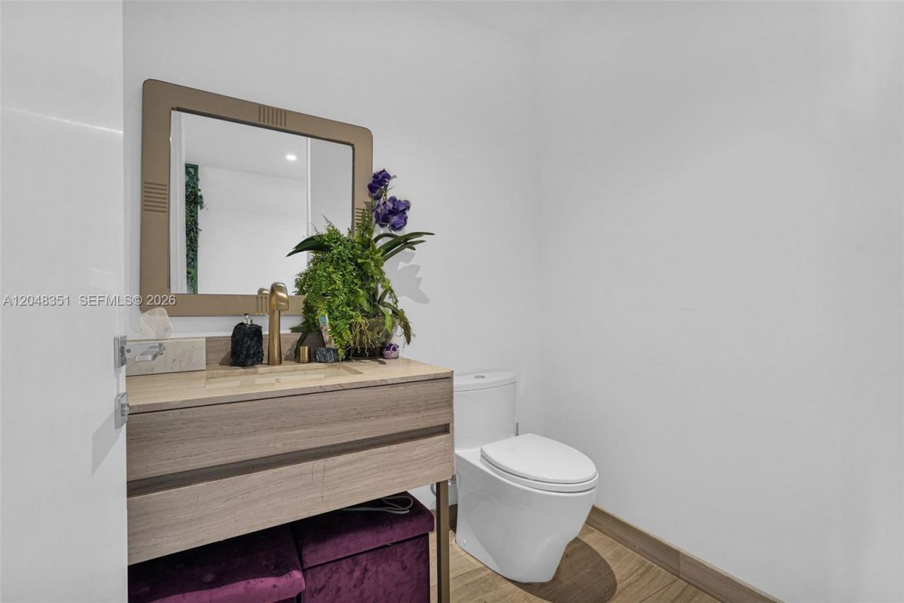 18975 Collins Ave , Unit 2901, Sunny Isles Beach, FL 33160 Photo