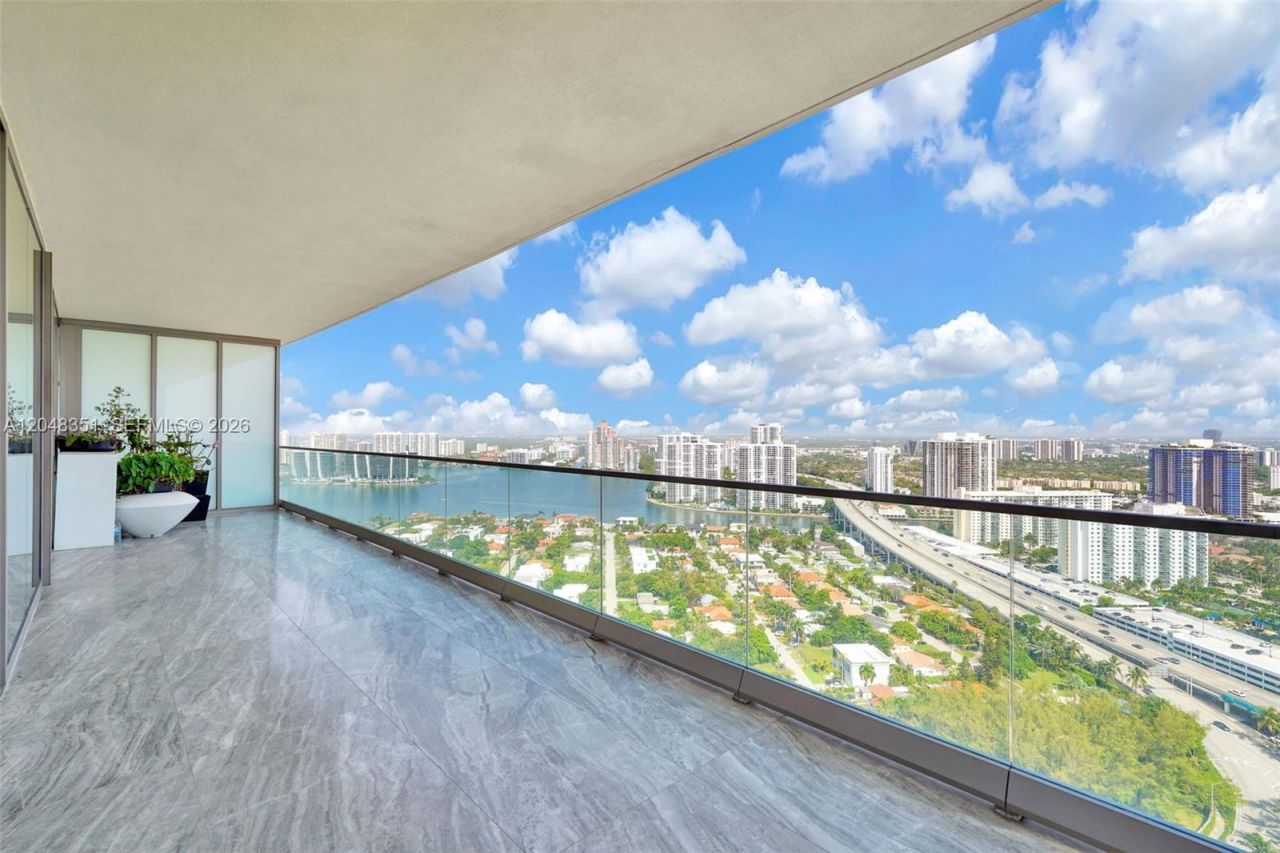 18975 Collins Ave , Unit 2901, Sunny Isles Beach, FL 33160 Photo