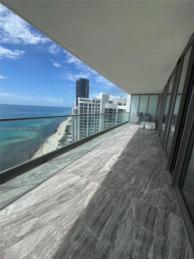 18975 Collins Ave , Unit 2901, Sunny Isles Beach, FL 33160 Photo
