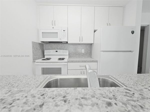 1225 NE 124th St, Unit 35B, North Miami, FL 33161