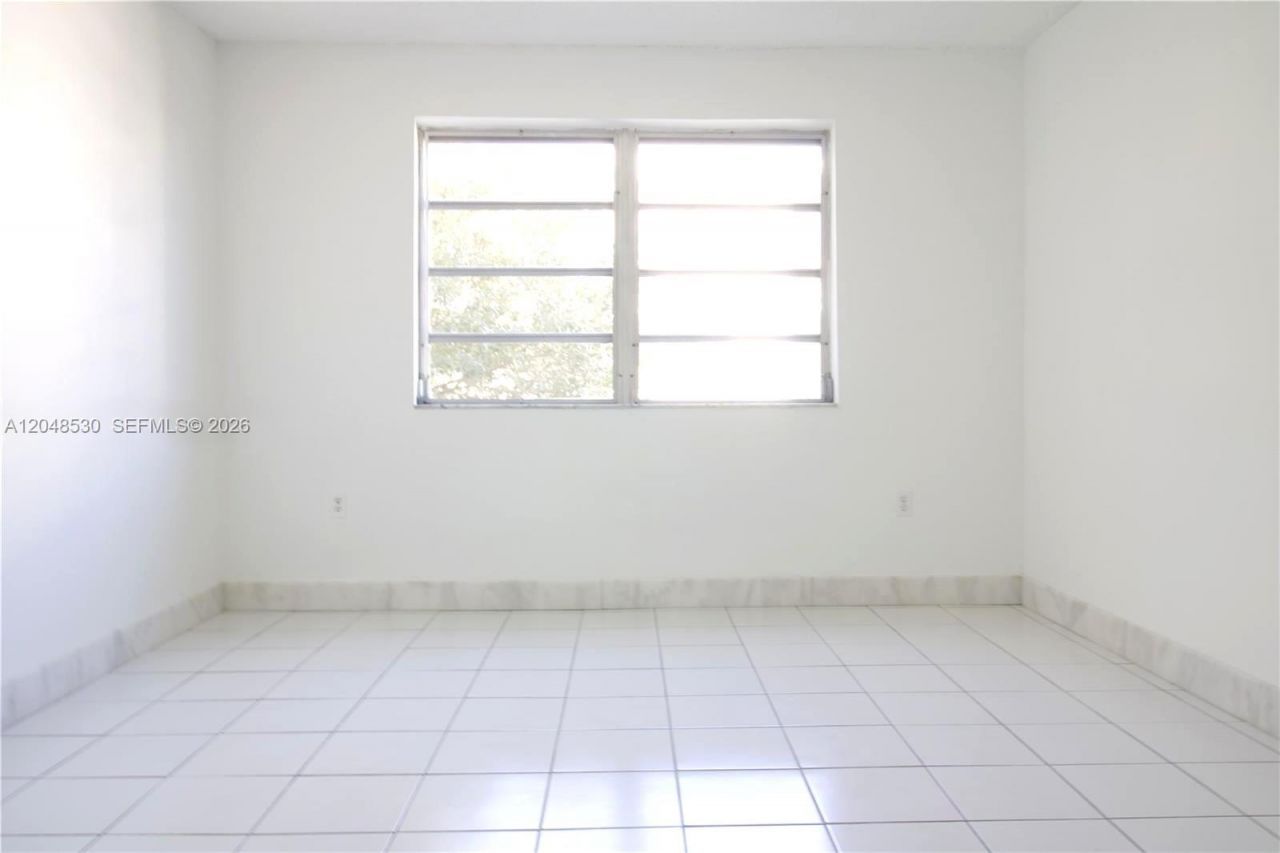 1225 NE 124th St , Unit 35B, North Miami, FL 33161 Photo