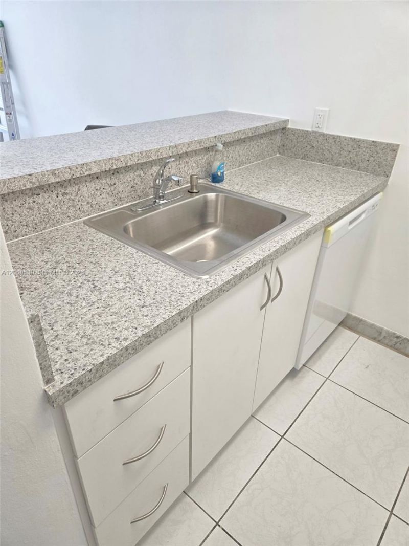 1225 NE 124th St , Unit 35B, North Miami, FL 33161 Photo