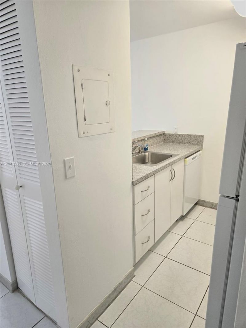 1225 NE 124th St , Unit 35B, North Miami, FL 33161 Photo