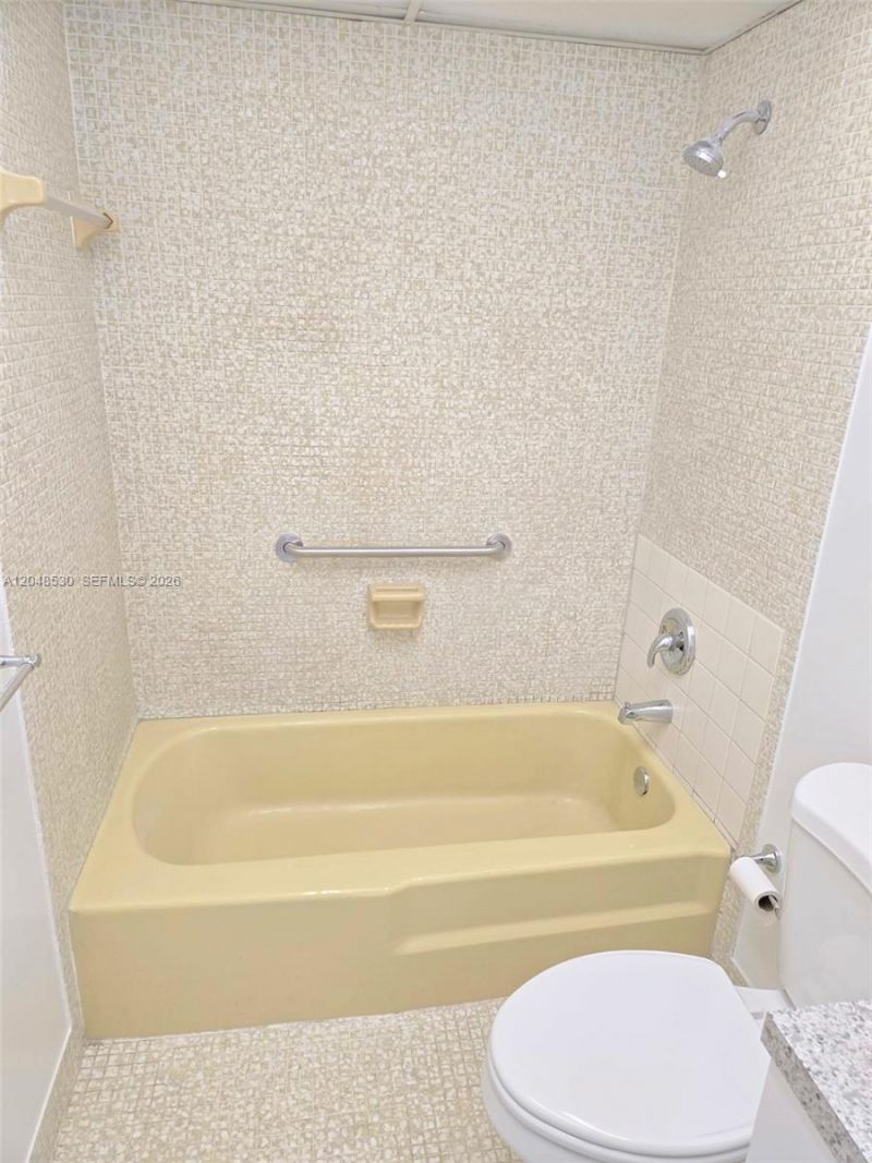 1225 NE 124th St , Unit 35B, North Miami, FL 33161 Photo