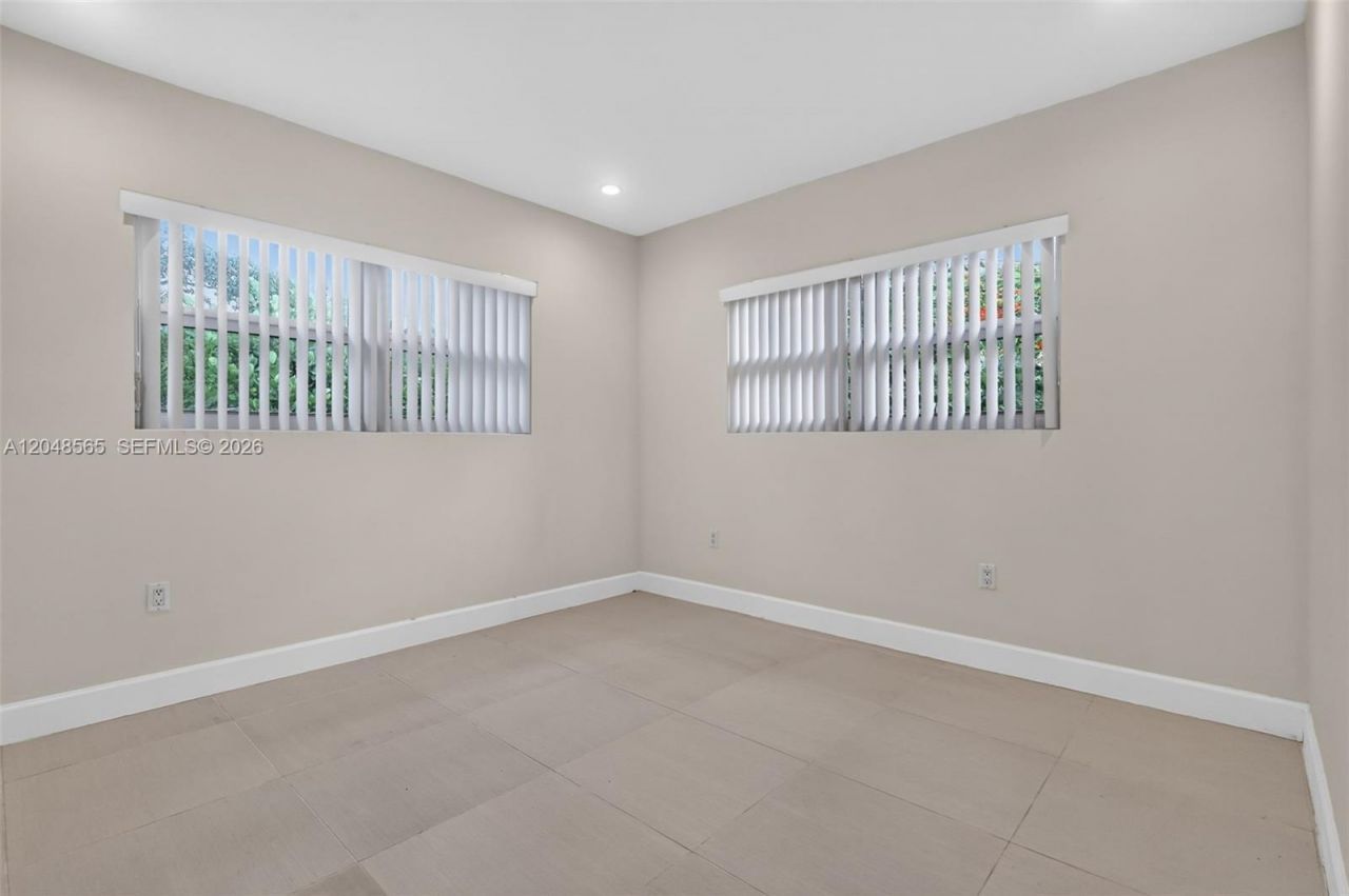 12800 NE 11th Ave , Unit 3, North Miami, FL 33161 Photo