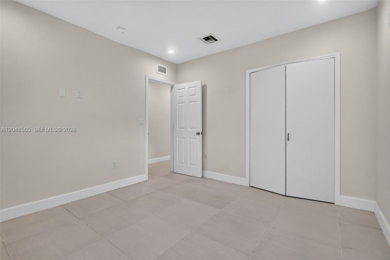 12800 NE 11th Ave , Unit 3, North Miami, FL 33161 Photo
