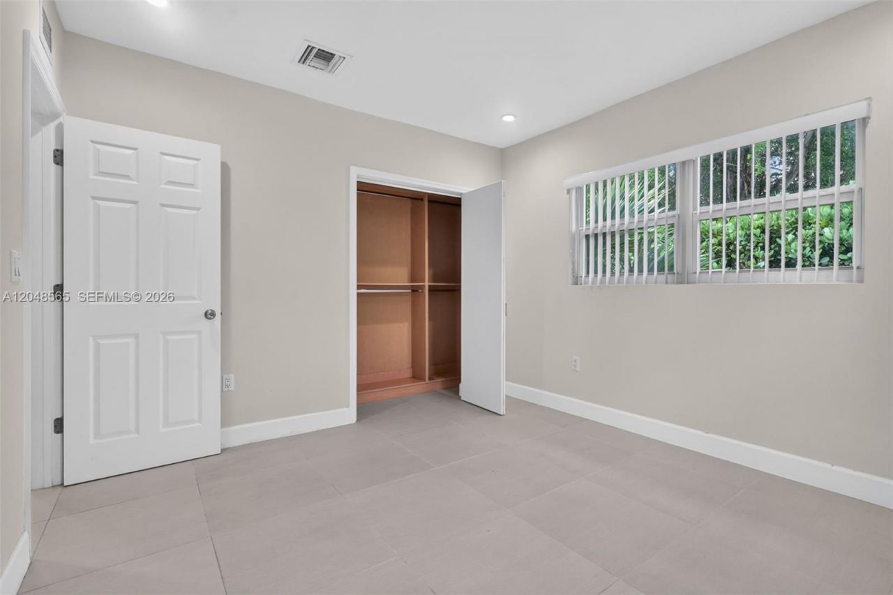 12800 NE 11th Ave , Unit 3, North Miami, FL 33161 Photo