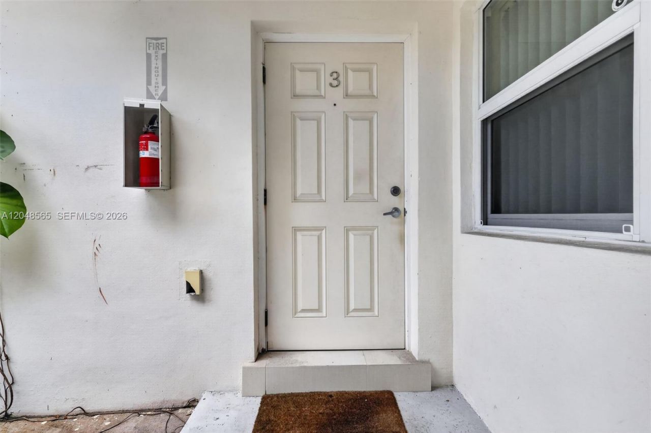 12800 NE 11th Ave , Unit 3, North Miami, FL 33161 Photo