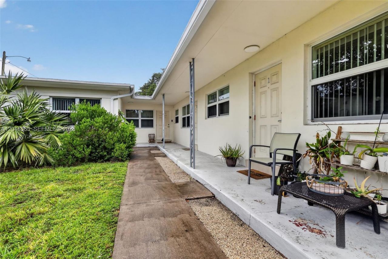 12800 NE 11th Ave , Unit 3, North Miami, FL 33161 Photo