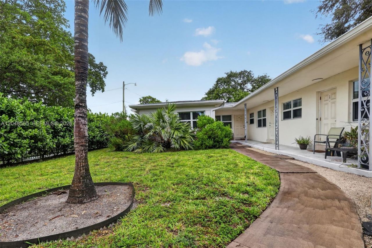12800 NE 11th Ave , Unit 3, North Miami, FL 33161 Photo
