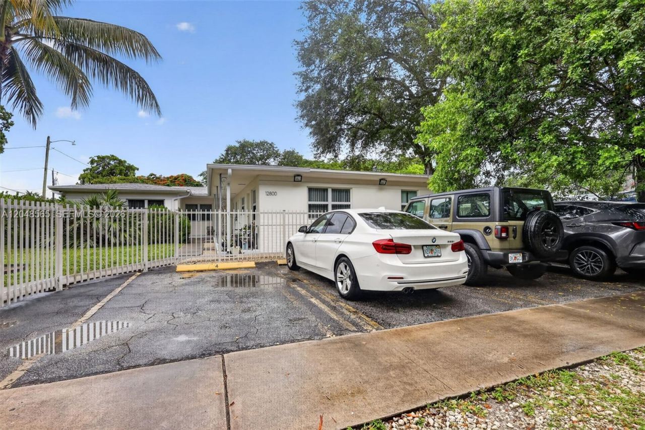 12800 NE 11th Ave , Unit 3, North Miami, FL 33161 Photo