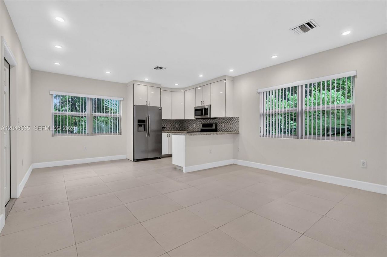 12800 NE 11th Ave , Unit 3, North Miami, FL 33161 Photo
