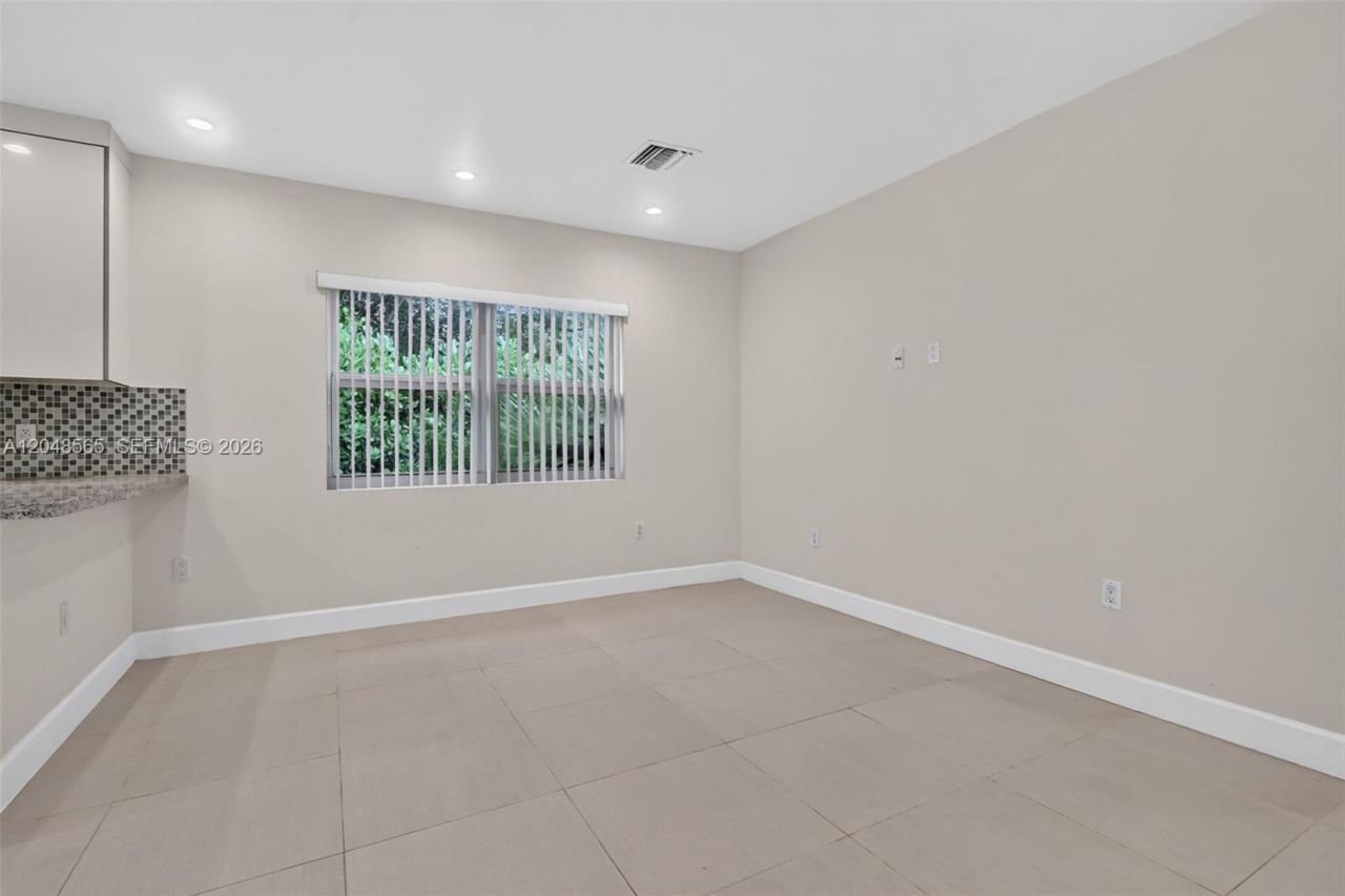 12800 NE 11th Ave , Unit 3, North Miami, FL 33161 Photo