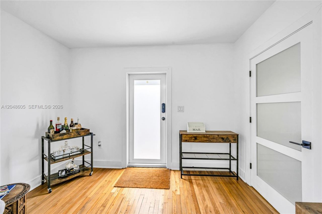 250 NW 40th Ave , Miami, FL 33126 Photo