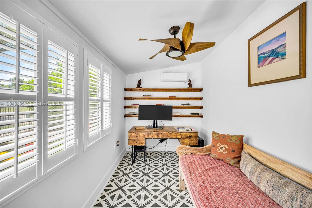 250 NW 40th Ave , Miami, FL 33126 Photo