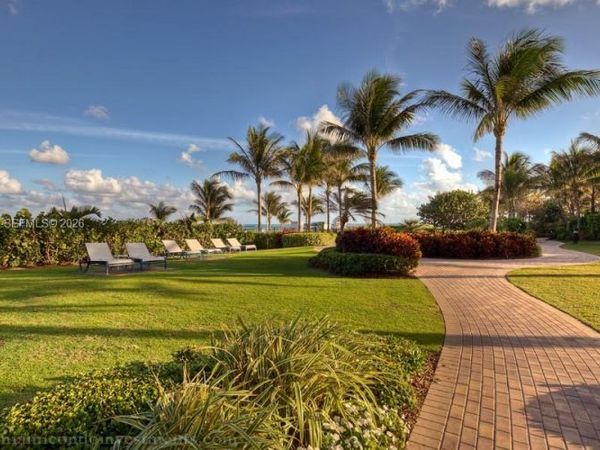 50 S Pointe Dr , Unit 701, Miami Beach, FL 33139