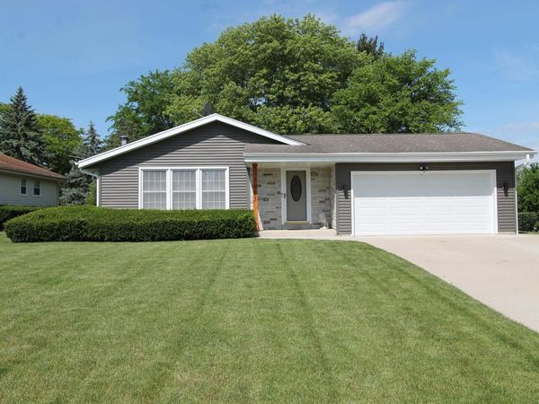 7985 59th STREET, Franklin, WI 53132
