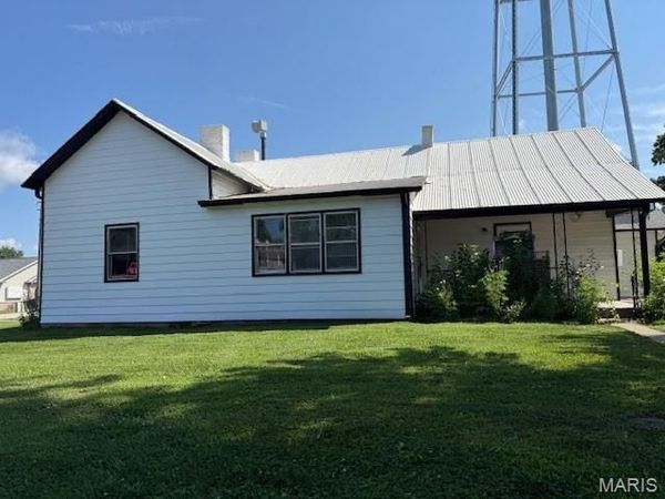 215 College Street , Pilot Grove, MO 65276