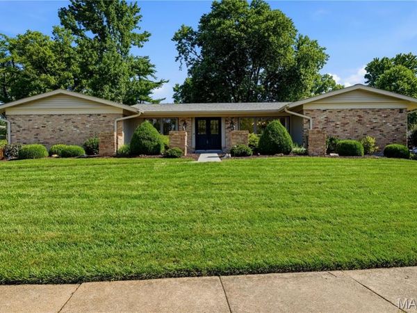 14483 Eddington Drive, Chesterfield, MO 63017
