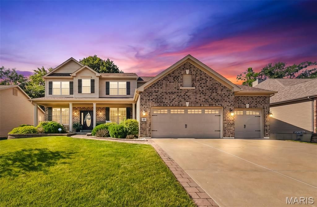 327 Hyde Park Avenue, Wentzville, MO 63385 Main Photo