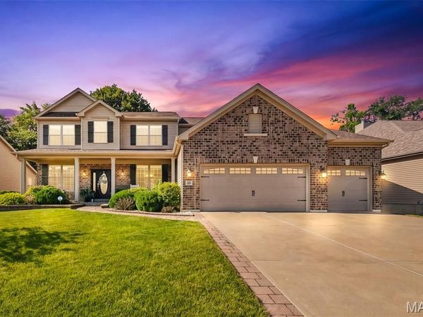 327 Hyde Park Avenue, Wentzville, MO 63385