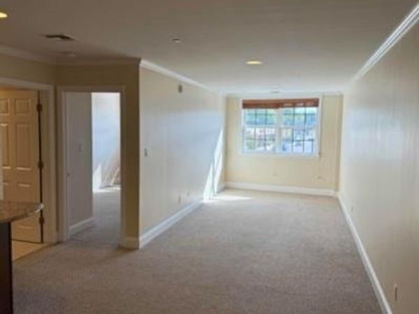 14 Willis Ave , Syosset, NY 11791