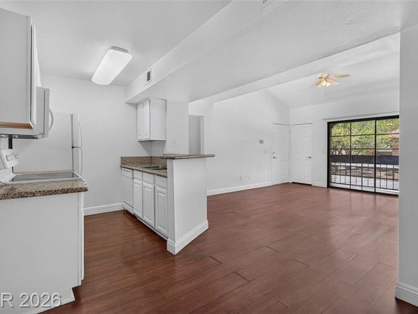 5158 S Jones Boulevard, Unit 201, Las Vegas, NV 89118