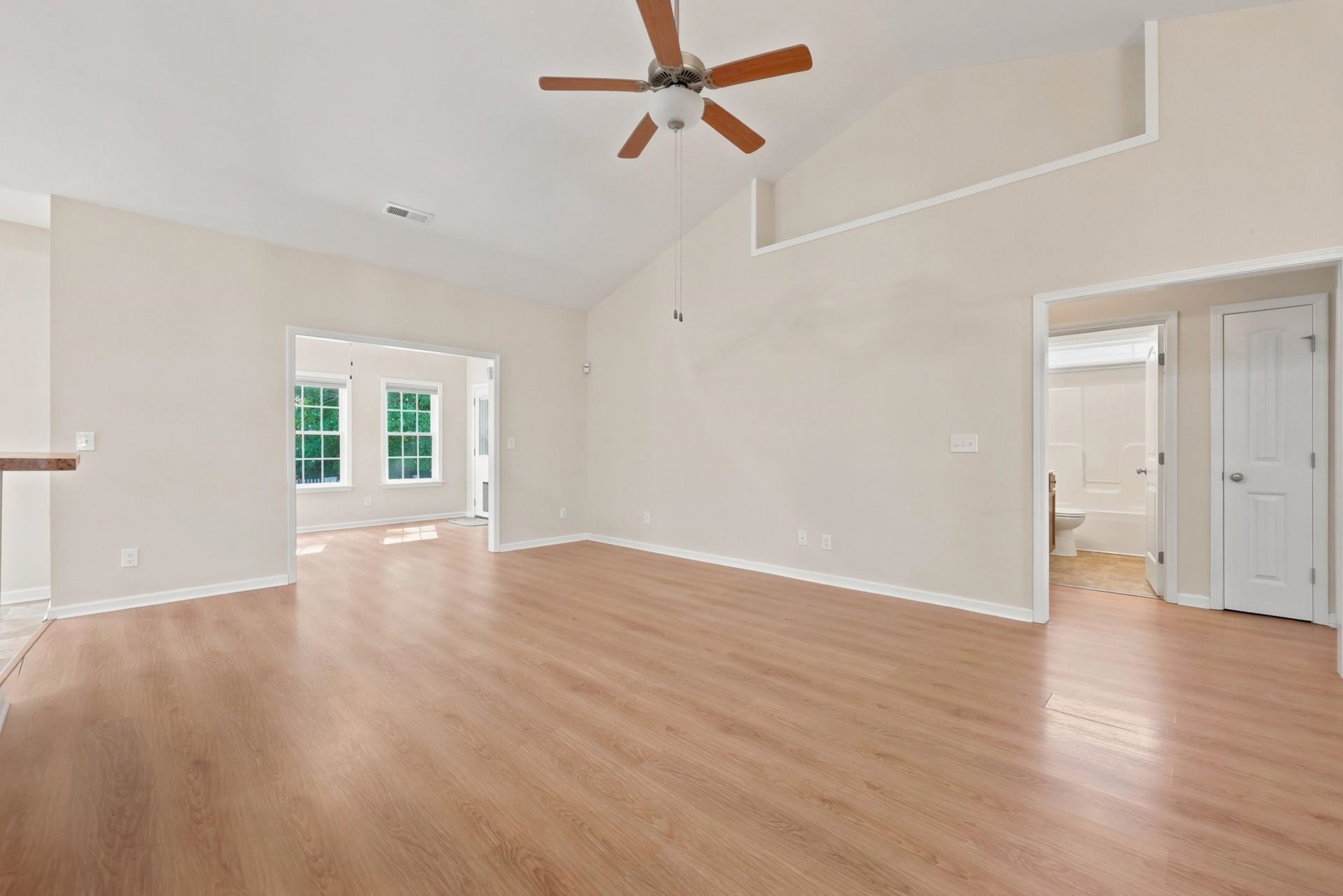 346 Lenox Dr.  Photo 8
