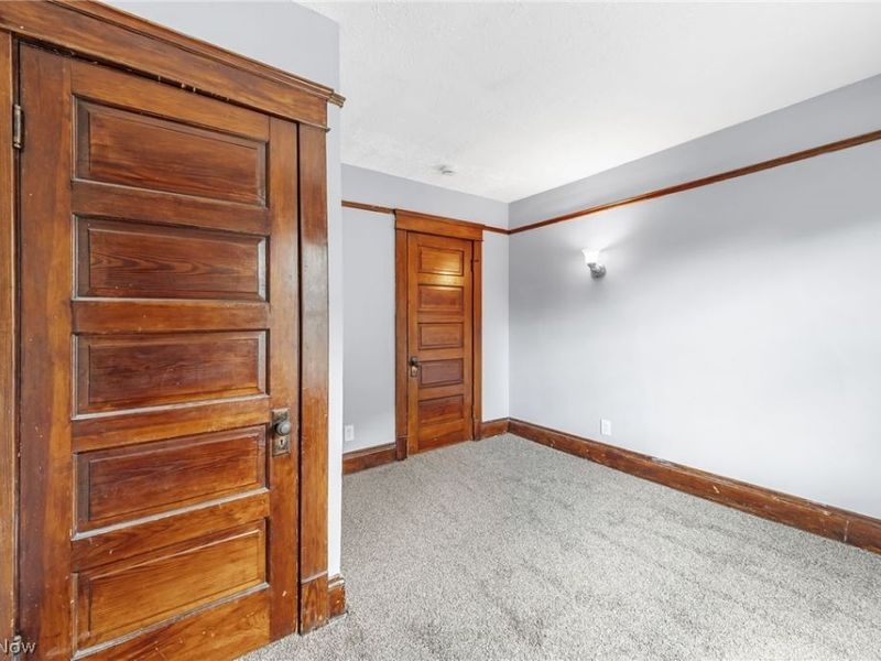 1584 E 94th Street, Cleveland, OH 44106 Photo 22