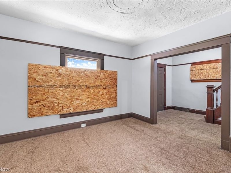 1584 E 94th Street, Cleveland, OH 44106 Photo 9