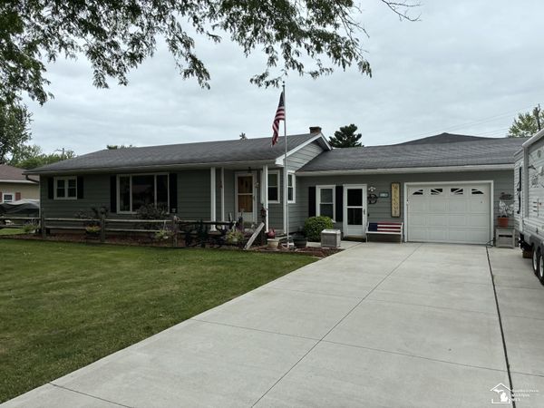 8296 Westwood Drive, Ida, MI 48140