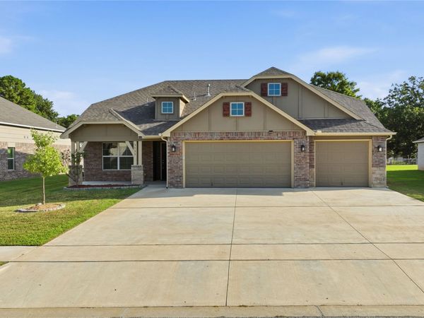 3755 E 143rd Place S, Bixby, OK 74008