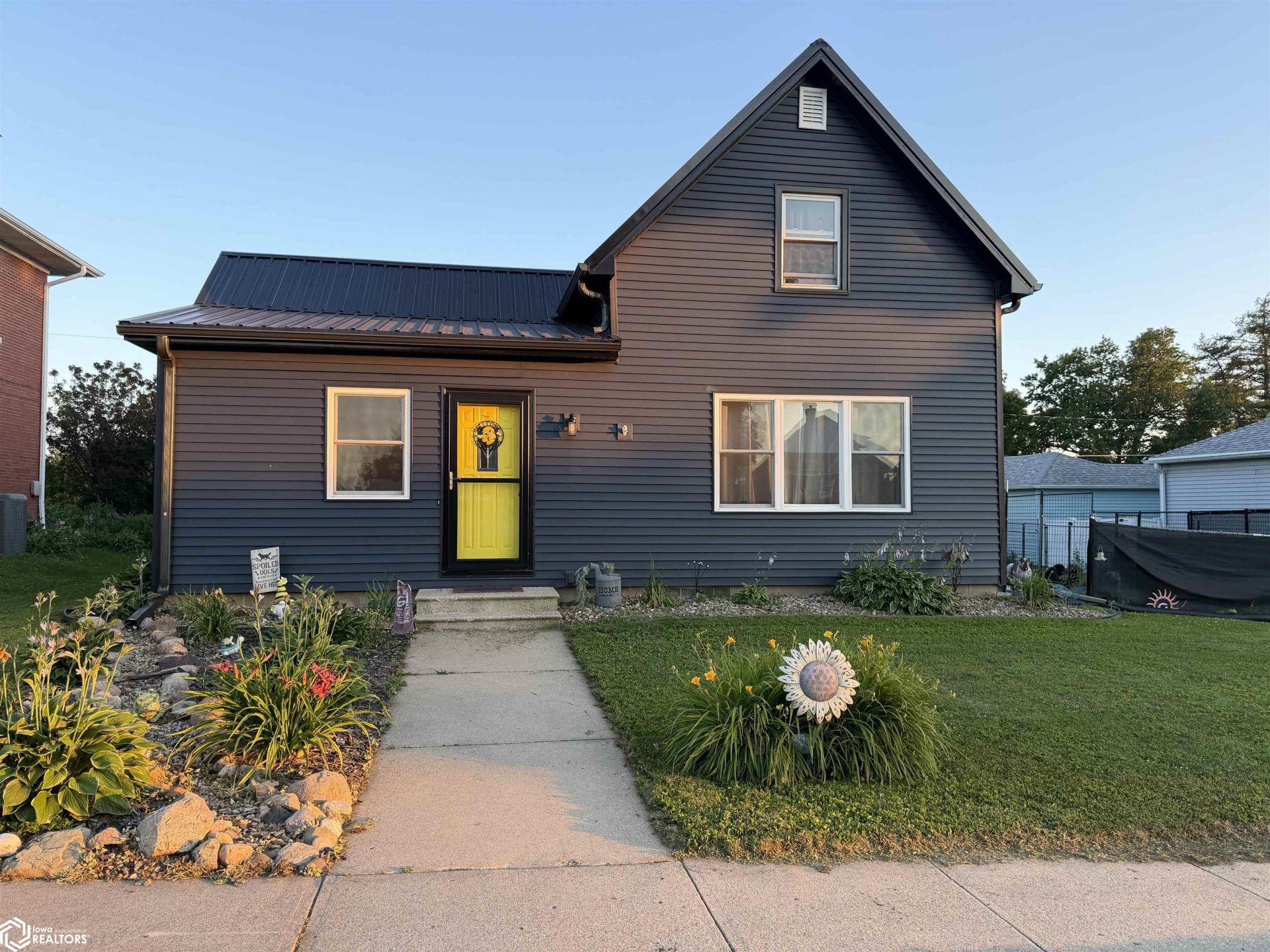 210 Johnston Street, Gladbrook, IA 50635 Main Photo