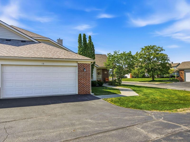 13 Greenhedge Circle, Delaware, OH 43015 Photo 4