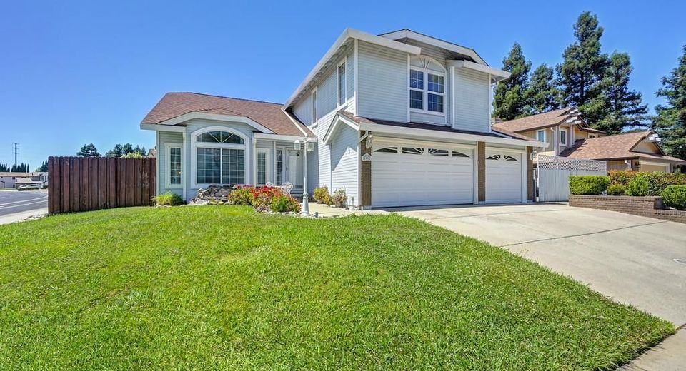 8996 Purple Martin Way, Elk Grove, CA 95758 Photo