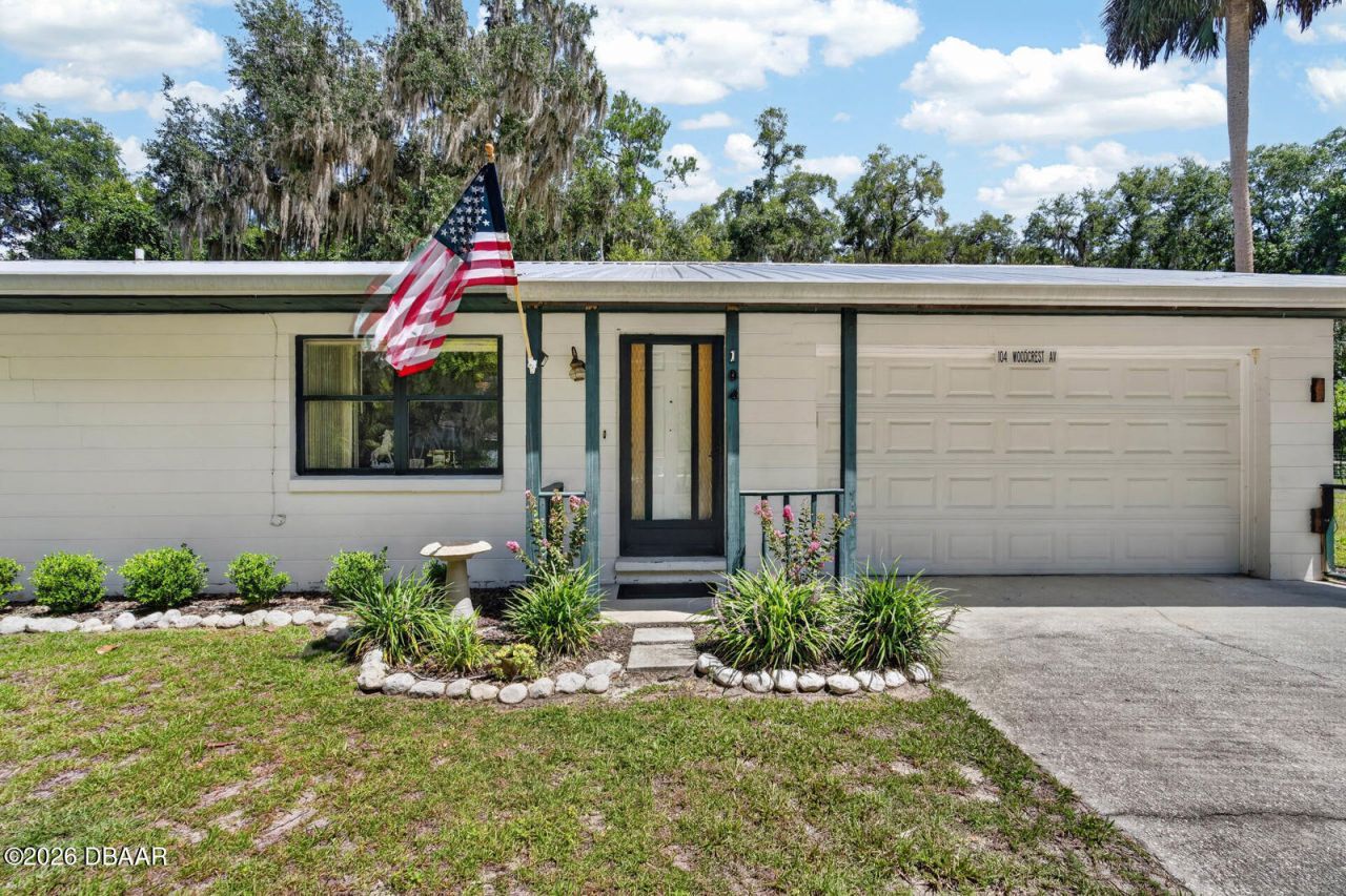 104 Woodcrest Avenue, Satsuma, FL 32189 Photo