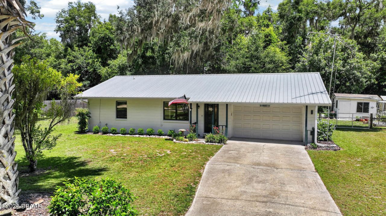 104 Woodcrest Avenue, Satsuma, FL 32189 Photo