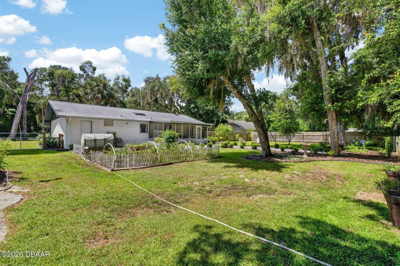 104 Woodcrest Avenue, Satsuma, FL 32189 Photo