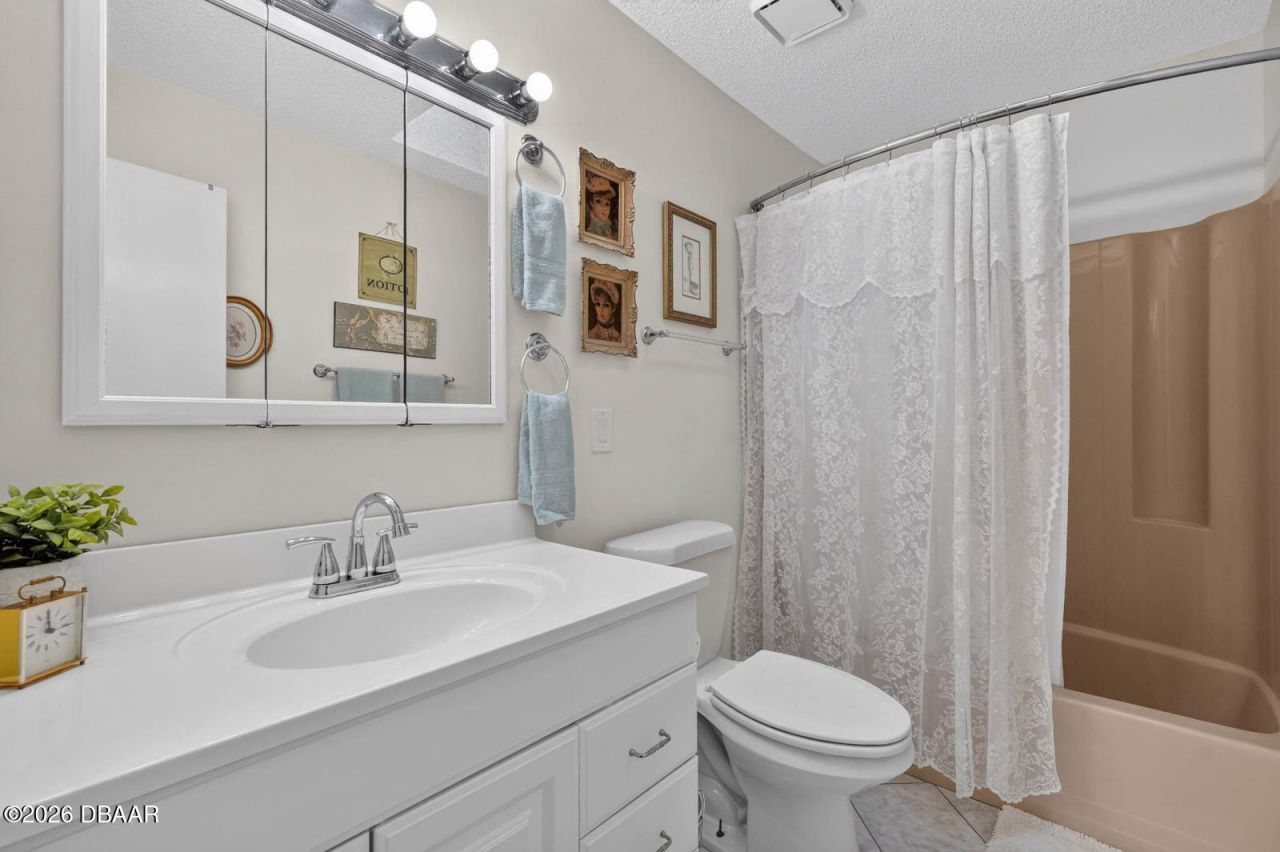 104 Woodcrest Avenue, Satsuma, FL 32189 Photo