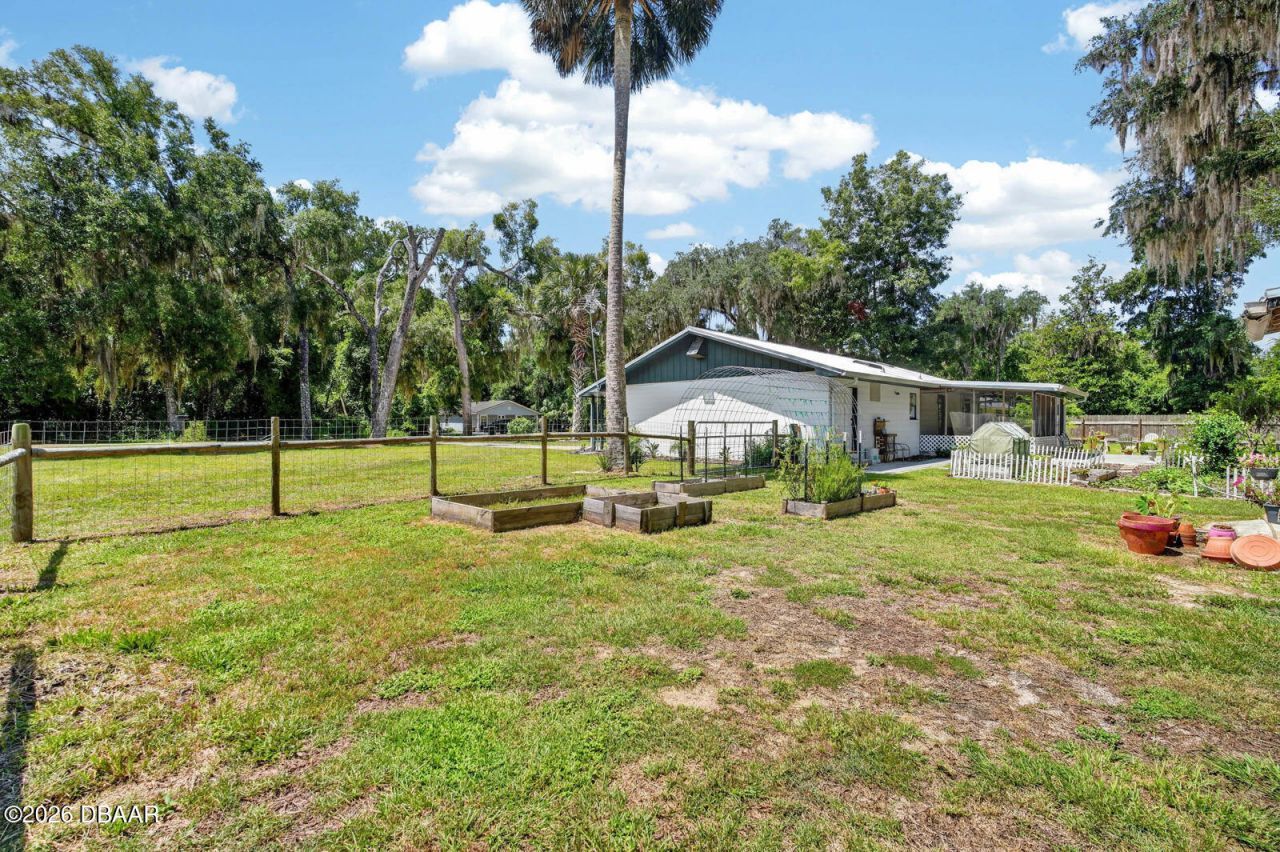 104 Woodcrest Avenue, Satsuma, FL 32189 Photo