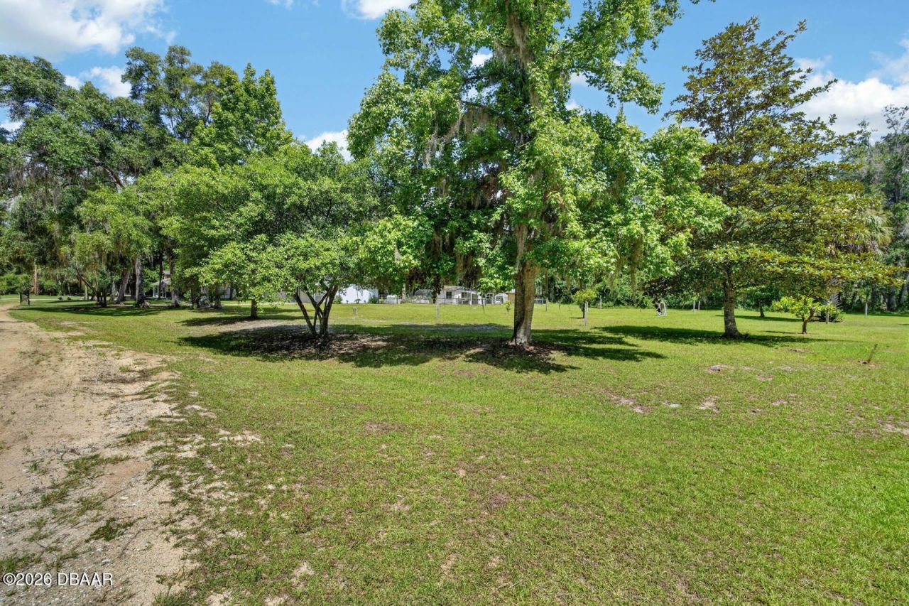 104 Woodcrest Avenue, Satsuma, FL 32189 Photo