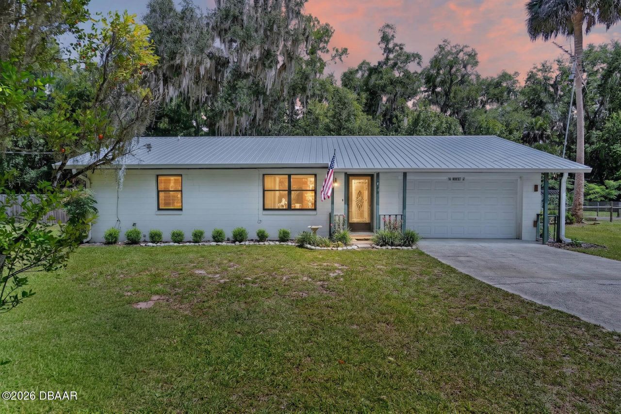 104 Woodcrest Avenue, Satsuma, FL 32189 Photo