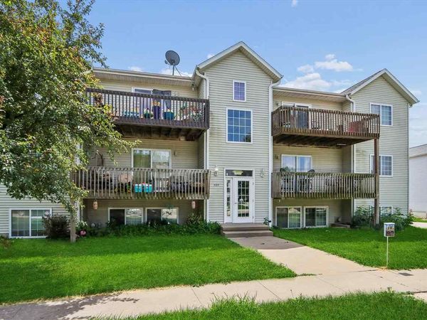 409 James Blvd, Unit 3, Oxford, IA 52322