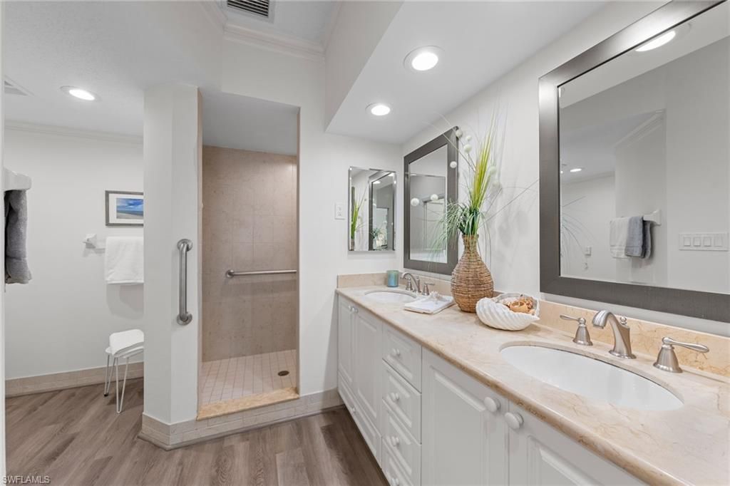 405 Arbor Lake Dr, Unit 4-103, Naples, FL 34110 Photo