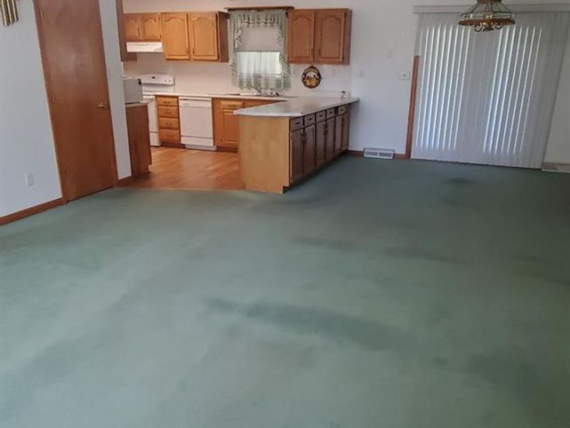 11949 Jacksonburg Road, Gratis Township, OH 45042 Photo 8