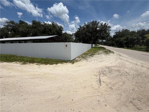 2850 Packinghouse RD, ALVA, FL 33920