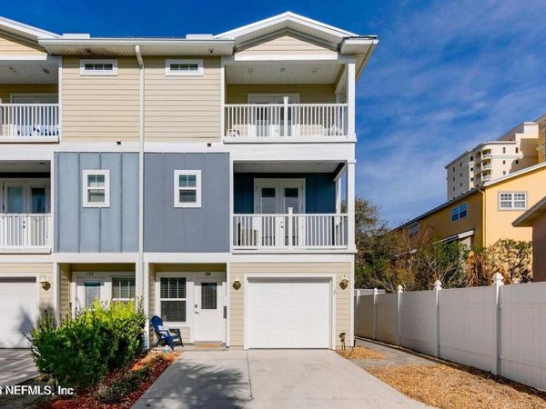 120 11TH Avenue S, Jacksonville Beach, FL 32250