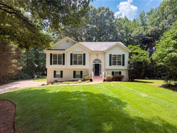 245 Mary Lynn Lane , Newnan, GA 30265