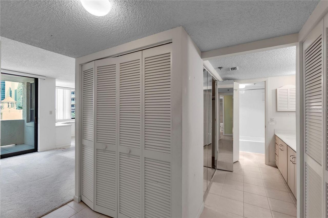 101 Sunset Drive, Unit PH1, Sarasota, FL 34236 Photo